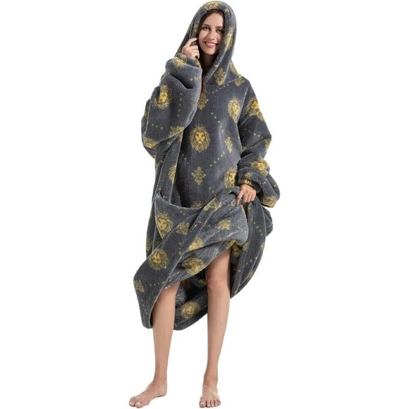 ⭐Sweat Grey Lion Warm Giant Hoodie Thick Flannel Blanket with Sleeve - Picture 5 of 5